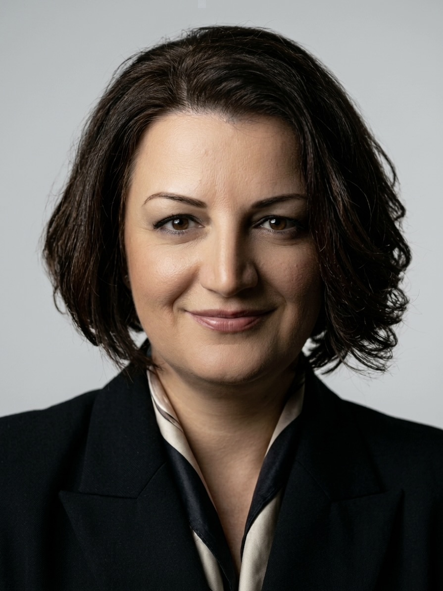 Nóra portré